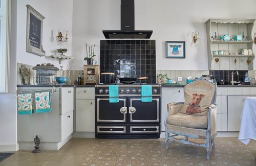 Montaigu Bed & Breakfast | Discover Chambre d'hôtes Le Celadon: Relax by the Pool