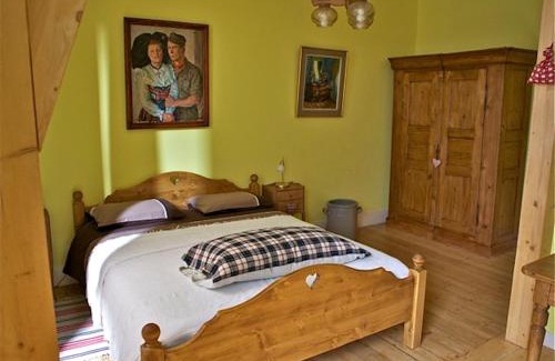 Krutenau Bed & Breakfast | Family-Friendly Getaway at Chambre d'hôtes La Célestine