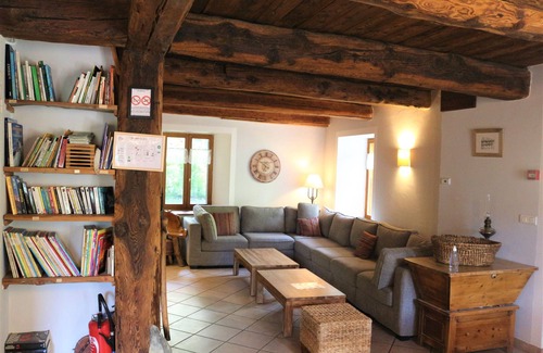 Les Orres House | Relax at Chambre d'hôtes La Jarbelle with Spa & Pool