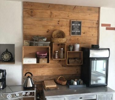 Les Herbiers House | Relax at Chambre d’hôtes La Jonchère - Family-Friendly Stay