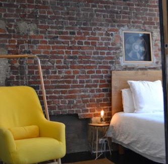 Roubaix Bed & Breakfast | Experience Excellence at Chambre d'hôtes la Teinturerie