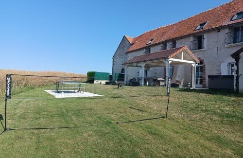 Champcenest Bed & Breakfast | Discover Comfort at Chambre d'hôtes Le Domaine des Hirondelles