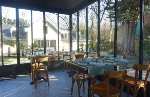 Parame Bed & Breakfast | Guest Favorite: Les Îles Vagabondes with Hot Tub & Kitchen
