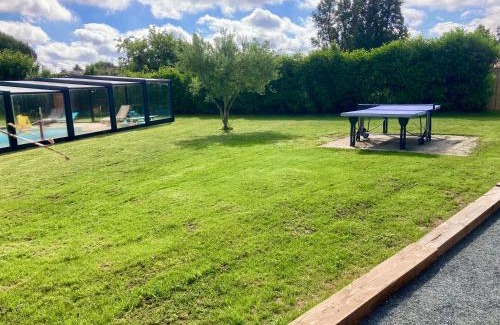 Corme-Royal Bed & Breakfast | Top-Rated Chambre d'Hôtes LES ROCHES with Oceanfront Pool