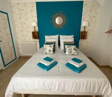 Reillanne Bed & Breakfast | Guest Rated 9.9: Zephyr Libeccio with Oceanfront Pool