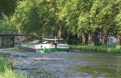 Illkirch-Graffenstaden Bed & Breakfast | Welcoming Chambre d'hôtes Au Canal with Breakfast Included