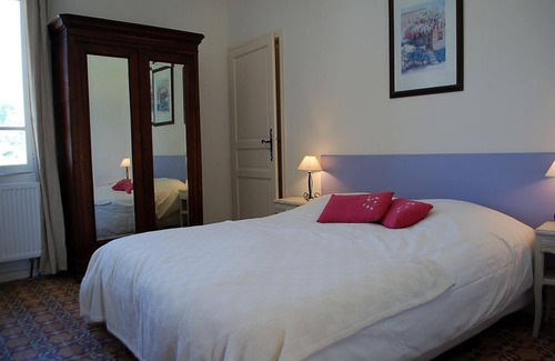 Mazan Bed & Breakfast | Family Retreat at Chambre D'hotes Lavendel with Pool & Breakfast
