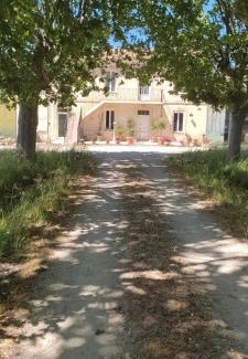 Arles House | Experience Comfort at Chambre d'hotes Mas Pékin - 9.4/10
