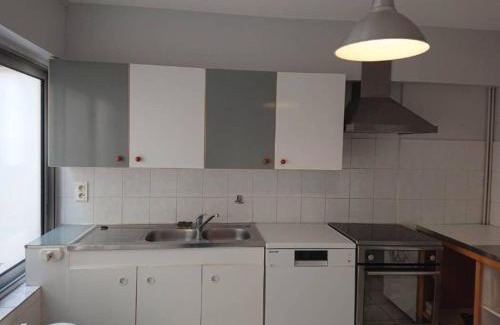 Grand Parc-Paul Doumer House | Inviting Room in Shared Accommodation at Chartrons