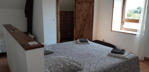 Orniac House | Cozy Oceanfront Gîte with Pool and Family-Friendly Amenities
