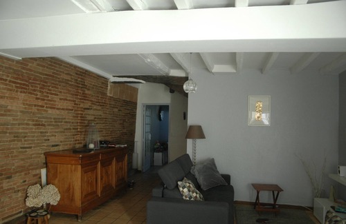 Libourne Bed & Breakfast | Cozy Room in Heart of Libourne - Guest Rated 10/10