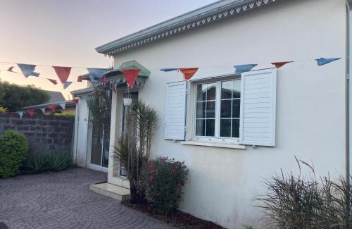 Bras-Panon House | Cozy Villa Room with Pool Access for Your Family Getaway