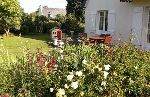 Gouesnou House | Cozy Villa Room - Perfect for Families & Budget Travelers