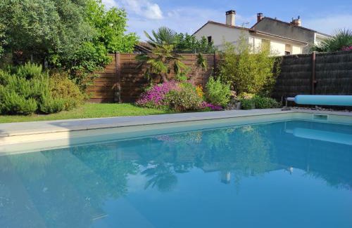 Talence Bed & Breakfast | Inviting Oceanview Room with Pool Access - Rated 9.2/10