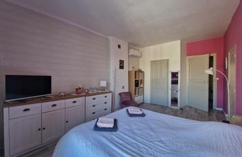 Rieux-Minervois Bed & Breakfast | Chambre double l'escapade colorée