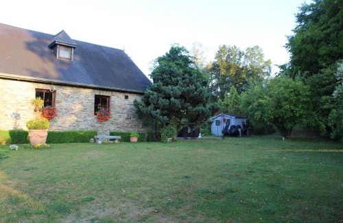 Graide House | Unforgettable Stay at Chambre en Ardenne with Ocean View