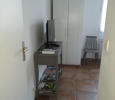 Fontenailles House | Private Rooms with Kitchen: Guest Rated 10/10 Stay