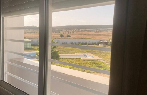 Bni Quolla Villa | Relax at Chambre Fa, Guitar Palace: Pool & Breakfast Included