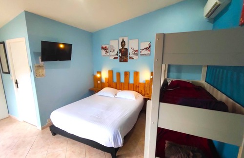 Vitrac Apartment | Family Room Retreat in Beautiful Dordogne - Pet Friendly & Pool