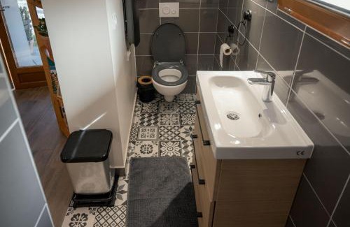 Brie-et-Angonnes Bed & Breakfast | Oceanfront Escape at Chambre Folle Avoine - Rated 8.7/10