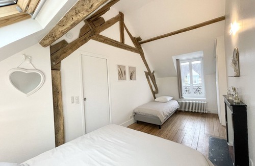 Couilly-Pont-aux-Dames Bed & Breakfast | Triple Room with Private Bathroom Near Disneyland Paris