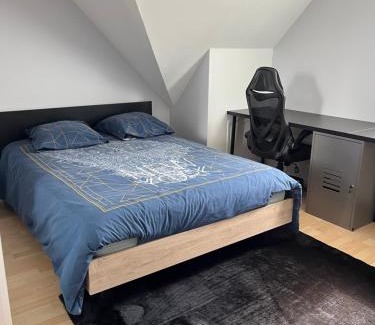 Roeze-sur-Sarthe Bed & Breakfast | Child-Friendly Chambre with Exceptional 9.2/10 Guest Rating