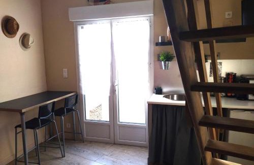 Saint-Genies-de-Malgoires House | Relax at Chambre d'hôtes Le Cocon with Ocean Views