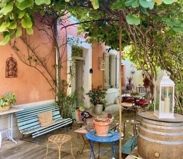 Sainte-Cecile-les-Vignes Bed & Breakfast | chambre d hôte de charme Ste Cécile les vignes