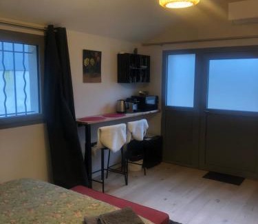 Charbonnieres-les-Bains House | Guest Rated 10/10: Independent Room at Sandrine