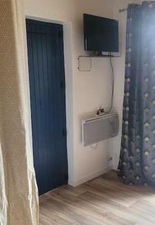 Gauriaguet House | Charming Independent Room Near Bordeaux with Child-Friendly Amenities