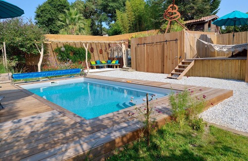 Soorts-Hossegor Villa | Experience Chambre La Gravière: Poolside Bliss Near Beach
