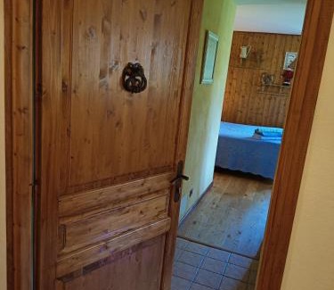 La Bollene-Vesubie Apartment | Discover Chambre La Lavandula: Family-Friendly Retreat