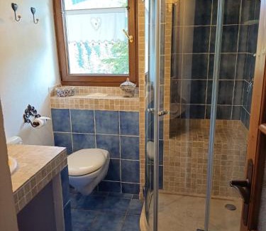La Bollene-Vesubie Apartment | Discover Chambre La Lavandula: Family-Friendly Retreat