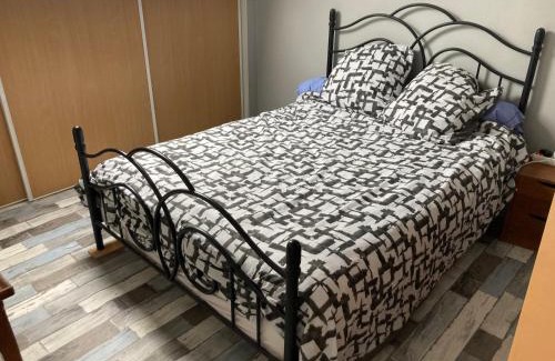 Vernouillet House | Cozy Room in a Welcoming Home - Rated 8.3/10 by Guests