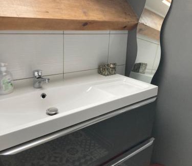 Vernouillet House | Cozy Room in a Welcoming Home - Rated 8.3/10 by Guests