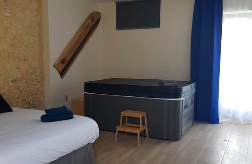 Treuzy-Levelay Other | Explore Chambre Miami: Family-Friendly with Spa & Hot Tub