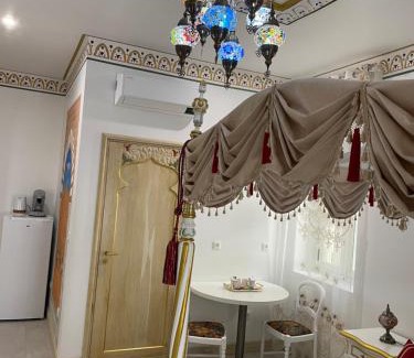 Centre Historique House | Experience Chambre Orientale Chérazade at 9.1/10 Quality