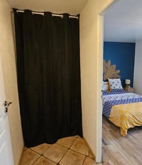 Vertaizon House | Chambre privé climatisé
