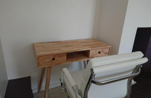 Saint Augustin House | Cozy Private Room in Bordeaux Pellegrin with Dining Options