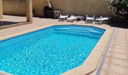 Saint-Marcel Bed & Breakfast | Private Room with Pool and Ocean View - Rated 9.1/10