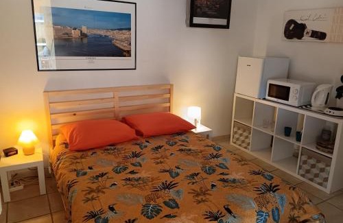 Saint-Marcel Bed & Breakfast | Private Room with Pool and Ocean View - Rated 9.1/10