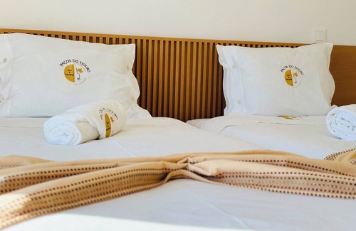 Santa Maria da Feira Bed & Breakfast | Inviting Private Room with En-suite Bathroom for Families