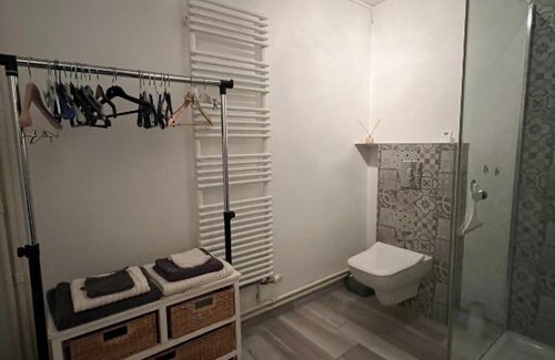 Chanas House | Guest Rated 8.7/10 at Chambre privée Chiberta
