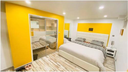 Marly-la-Ville House | Cosy Private Room Near Roissy and Parc Astérix for Families