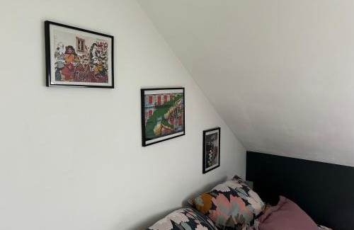 Sannois House | Private Room in a Welcoming Home - Rated 8.6/10 by Guests