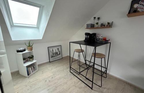 Sannois House | Private Room in a Welcoming Home - Rated 8.6/10 by Guests