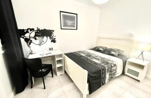 Rillieux-la-Pape House | Cozy Private Room in Central Rillieux la Pape Apartment