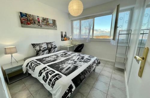Rillieux-la-Pape House | Cozy Private Room in Central Rillieux la Pape Apartment