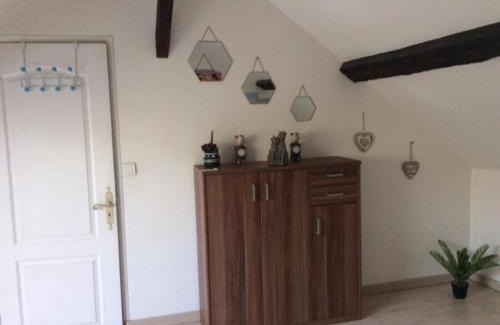 Roissy-en-France House | Central Private Room with Family-Friendly Amenities