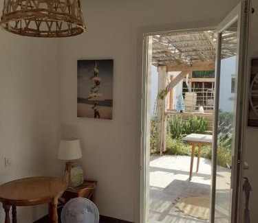 Lezignan-Corbieres House | Cozy Private Room in Serene Pine Forest Neighborhood